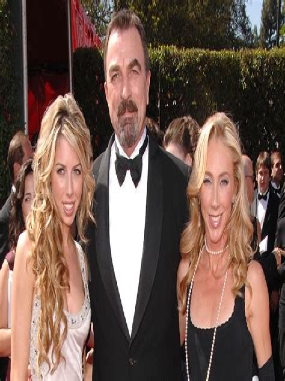 Hannah Selleck's Age And Untold Secrets Revealed!